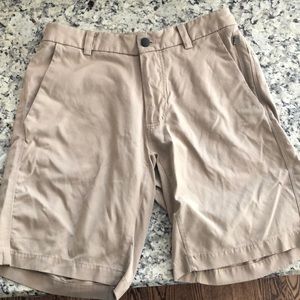 Lululemon Men's Shorts 9" Classic Fit